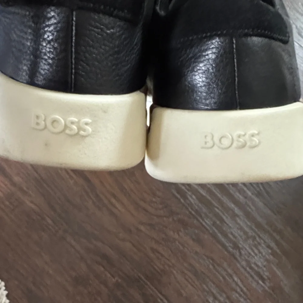 BOSS Men's Low Profile Leather Lace Up Sneaker